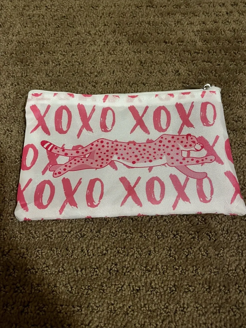 Travel makeup bag